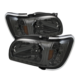 SPYDER 5056375 ( xTune ) Toyota Tacoma 01-04 1 Piece with Chrome Trim Corner Cry